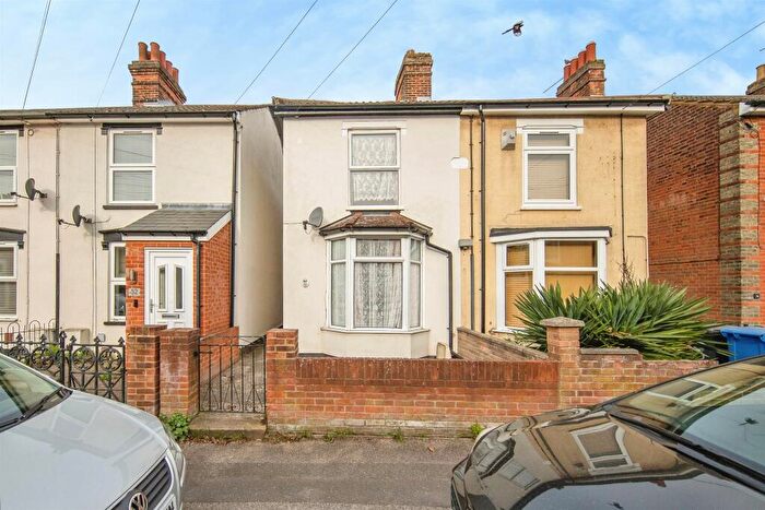 3 Bedroom Semi Detached House For Sale In Salisbury Road, Ipswich, IP3