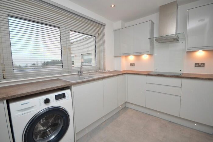2 Bedroom Flat To Rent In Glen Tennet, East Kilbride, South Lanarkshire, G74