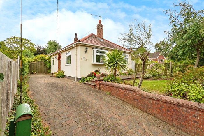 3 Bedroom Bungalow For Sale In School Lane, Cantley, Norwich, Norfolk, NR13