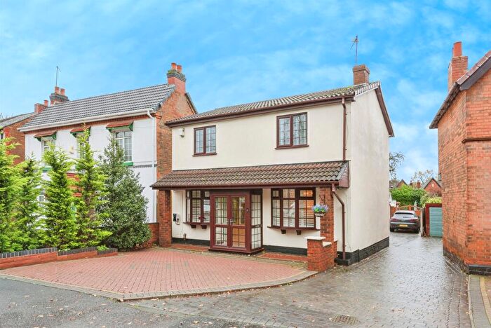 3 Bedroom Detached House For Sale In Chester Road, Sutton Coldfield, B73