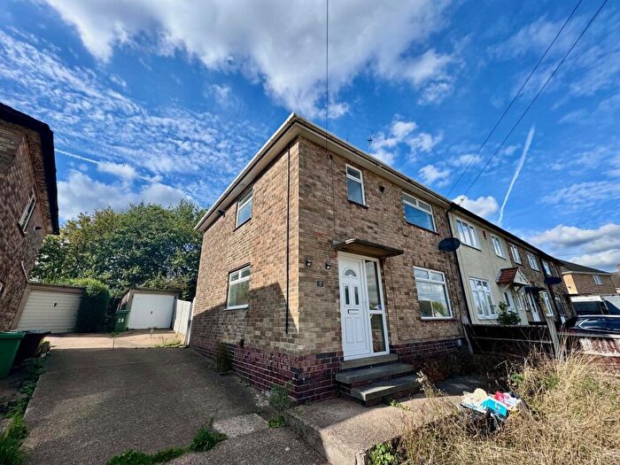 3 Bedroom House To Rent In Highbank Drive, Clifton, NG11