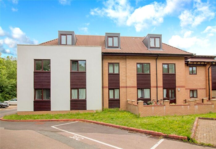 2 Bedroom Apartment To Rent In Wickham Road, Fareham, Hampshire, PO16