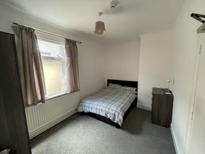 Property To Rent In Bonville Terrace, Swansea, SA1