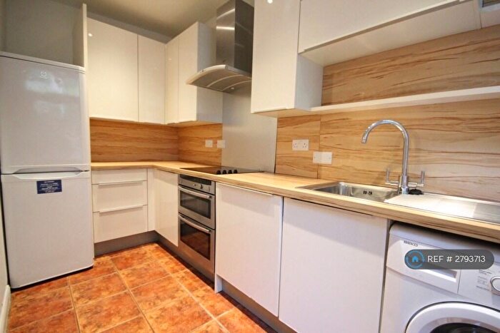 5 Bedroom Terraced House To Rent In Milner Road, Brighton, BN2