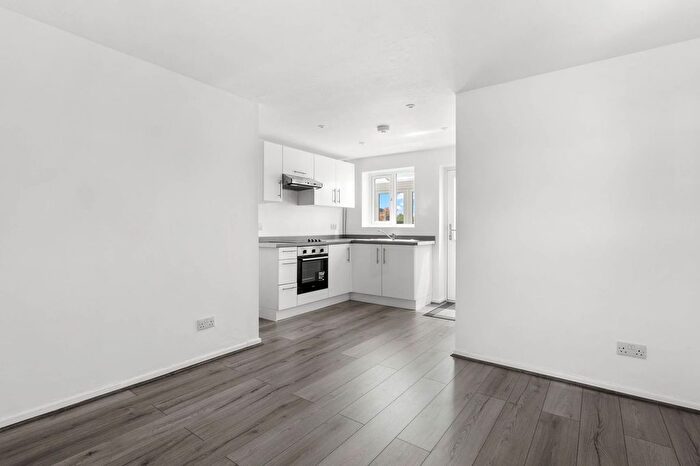 3 Bedroom End Of Terrace House For Sale In Berkeley Close, Whittington, Worcester., WR5