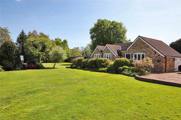 1 Bedroom Bungalow To Rent In High Street, Farningham, Dartford, Kent, DA4