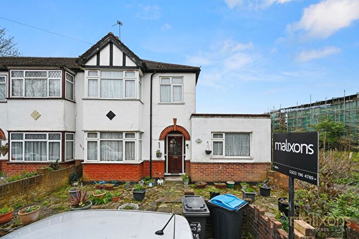 3 Bedroom End Terrace House For Sale In The Close, Mitcham, CR4