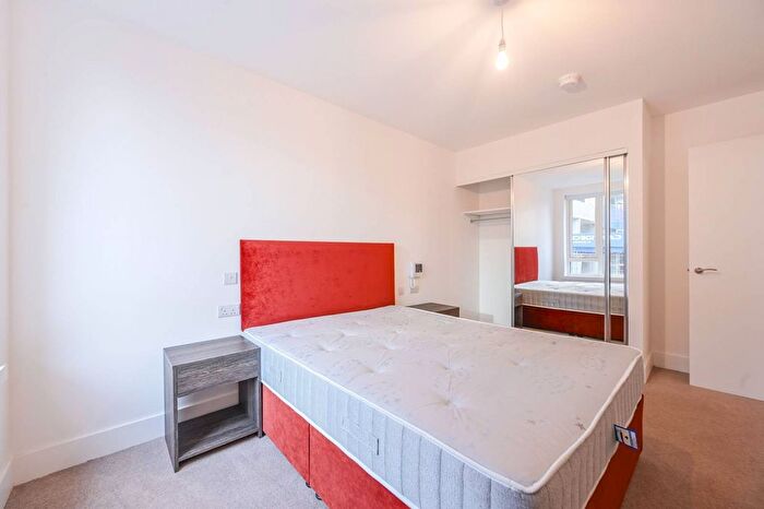 1 Bedroom Flat To Rent In Nautilus Apartments, Canning Town, London, E16