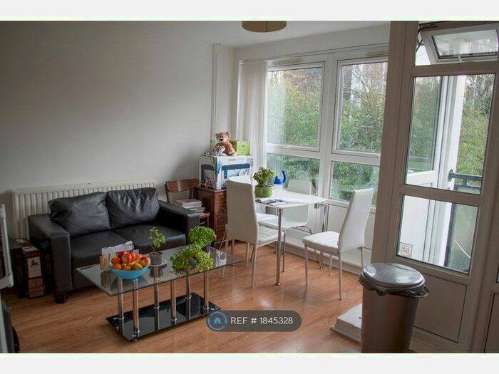 4 Bedroom Flat To Rent In Bunbury House, London, SE15
