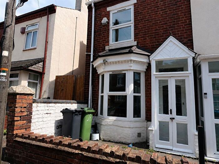 2 Bedroom End Terrace House To Rent In Pargeter Street, Birchills Walsall, WS2