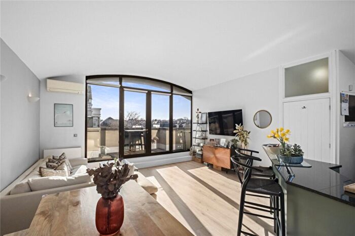 2 Bedroom Apartment For Sale In Salcott Road, London, United Kingdom, SW11