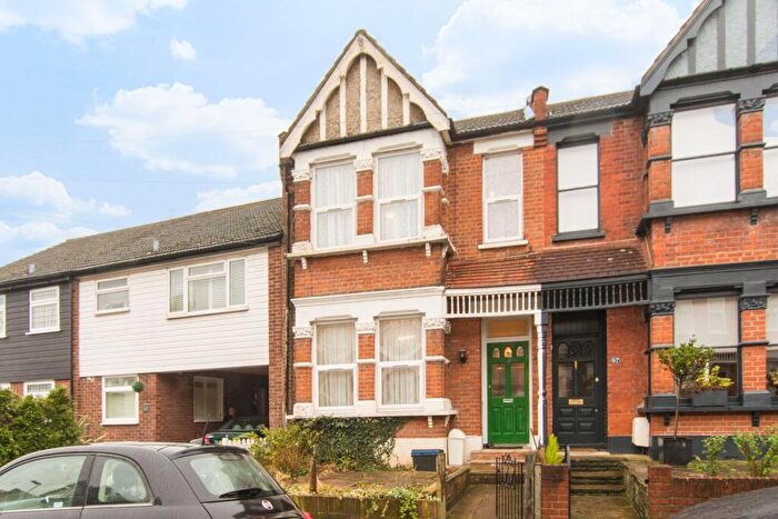 4 Bedroom House To Rent In Wynndale Road, South Woodford, Church End, London, E18