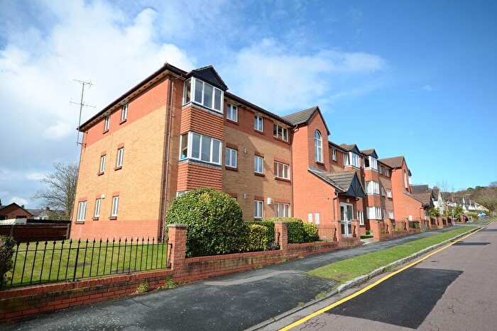 2 Bedroom Flat To Rent In York Place, York Road, Camberley, GU15
