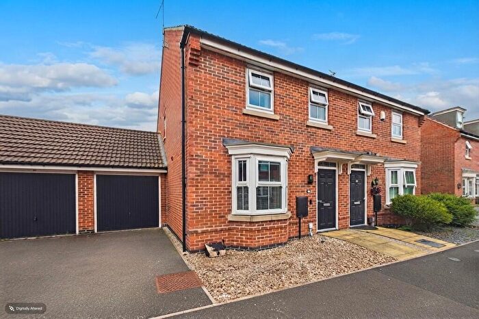 3 Bedroom Semi-Detached House For Sale In Woodroffe Way, East Leake, LE12