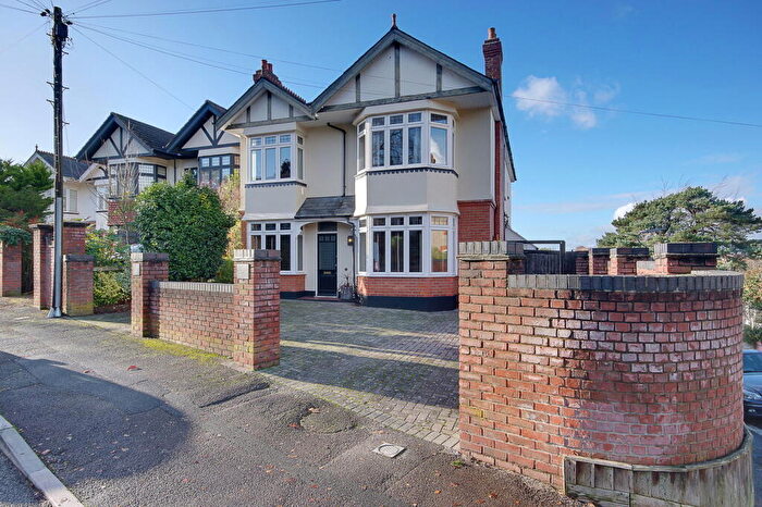 4 Bedroom Detached House For Sale In Cecil Avenue, Bournemouth, BH8