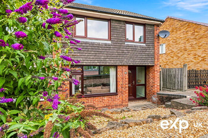 3 Bedroom Semi-Detached House For Sale In Tambling Close, Arnold, Nottingham, NG5