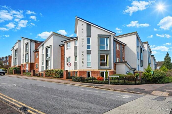 1 Bedroom Property For Sale In High Street North, Dunstable, LU6
