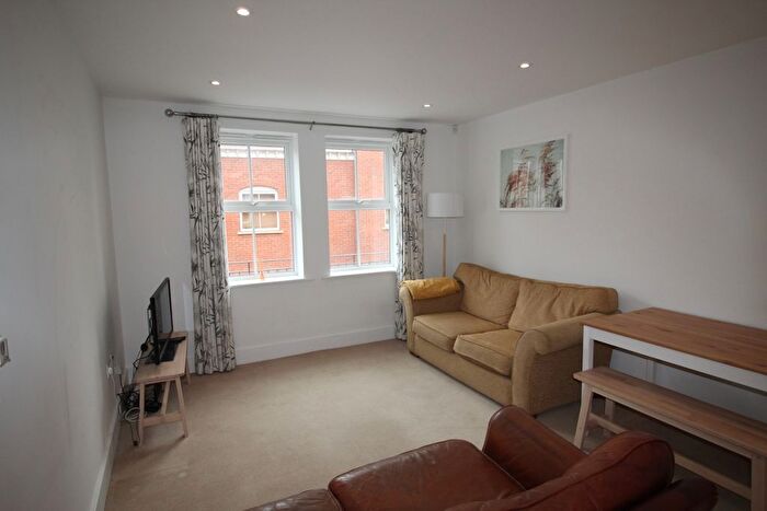 1 Bedroom Flat To Rent In Armstrong Drive, Worcester, WR1