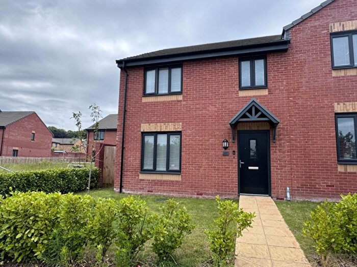 4 Bedroom Semi-Detached House To Rent In Viking Grove, Exeter, EX1