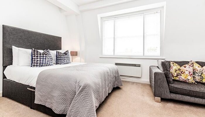 Studio To Rent In Hill Street, Mayfair (South) And Piccadilly, London, W1J