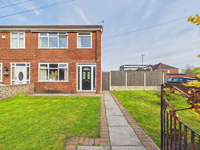 3 Bedroom Semi Detached House For Sale In Legh Road, Haydock, WA11