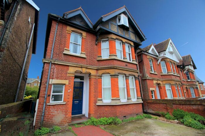 1 Bedroom Flat To Rent In York Road, Guildford GU1