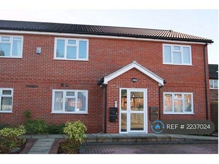 1 Bedroom Flat To Rent In Brocas Road, Burghfield Common, Reading, RG7