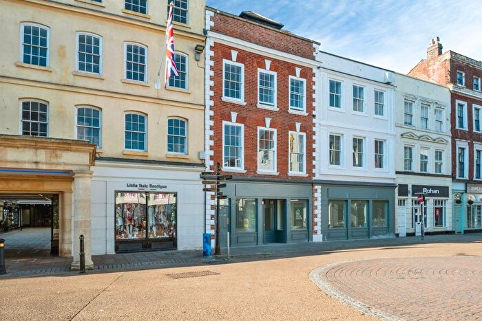 1 Bedroom Flat For Sale In Broad Street, Worcester, WR1