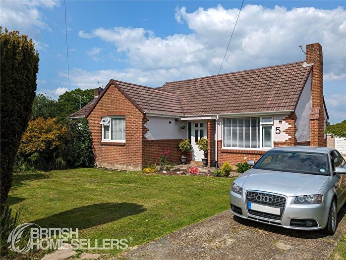 2 Bedroom Bungalow For Sale In Green Lane, Bournemouth, Dorset, BH10