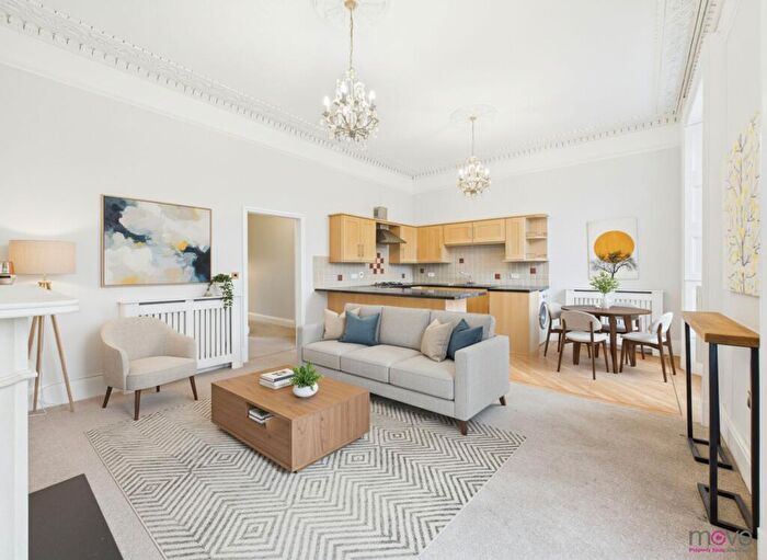 2 Bedroom Apartment To Rent In Clarence Square, Cheltenham, GL50