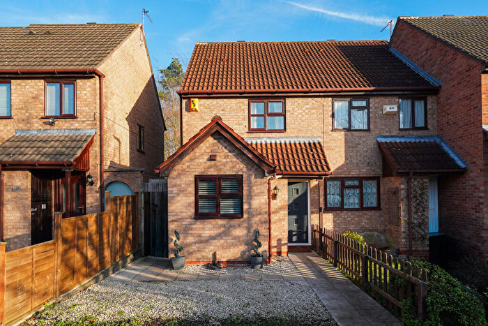 2 Bedroom Town House For Sale In Cumbrian Way, Shepshed, Loughborough, Leicestershire, LE12