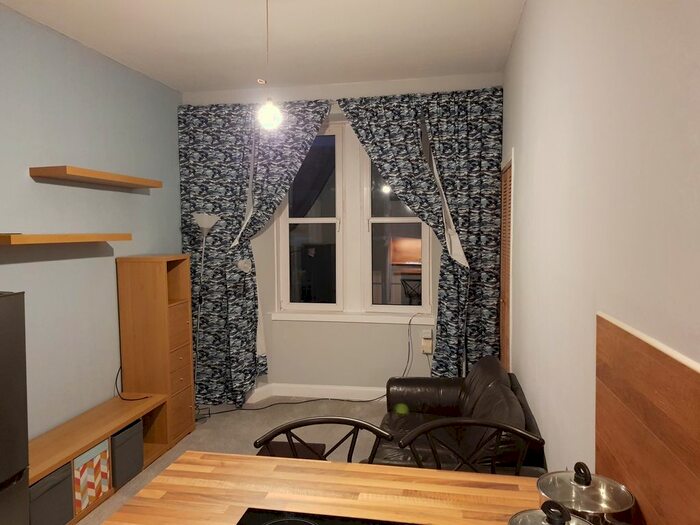 1 Bedroom Flat To Rent In Downfield Place, Edinburgh, EH11