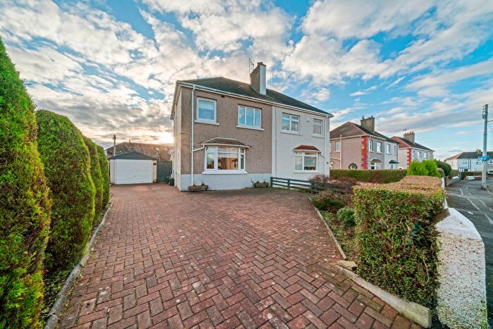 3 Bedroom Semi-Detached House For Sale In Weirwood Avenue, Garrowhill, G69