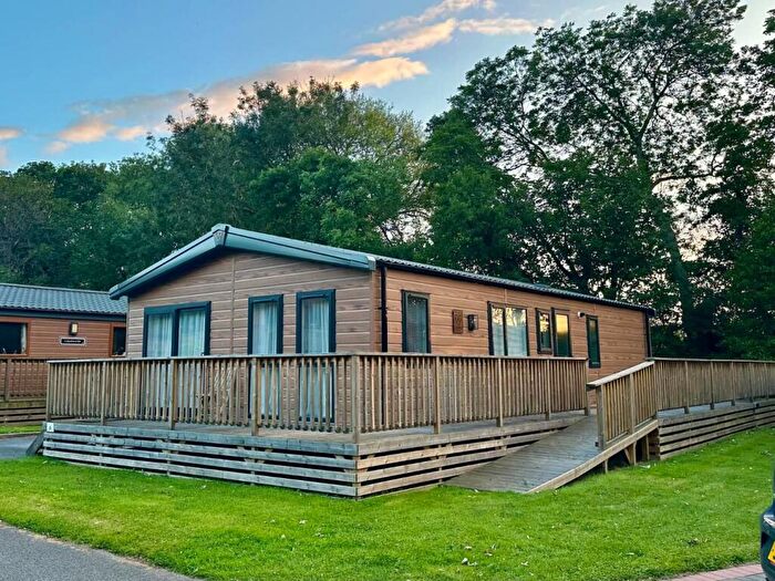 2 Bedroom Lodge For Sale In Goulton Lane, Northallerton, DL6