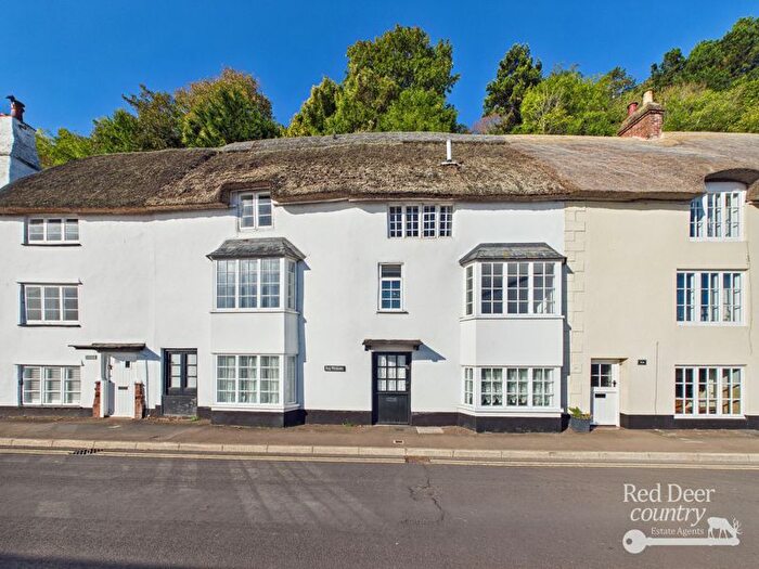4 Bedroom Property For Sale In Quay Street, Minehead, TA24