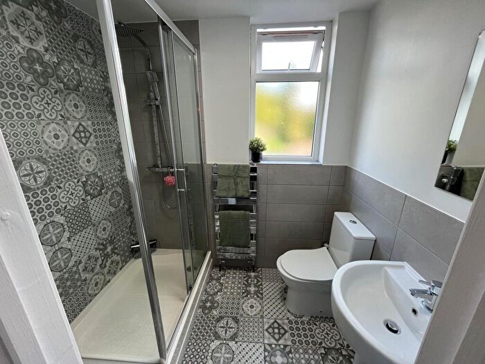 6 Bedroom House To Rent In Harold Road, Birmingham, B16