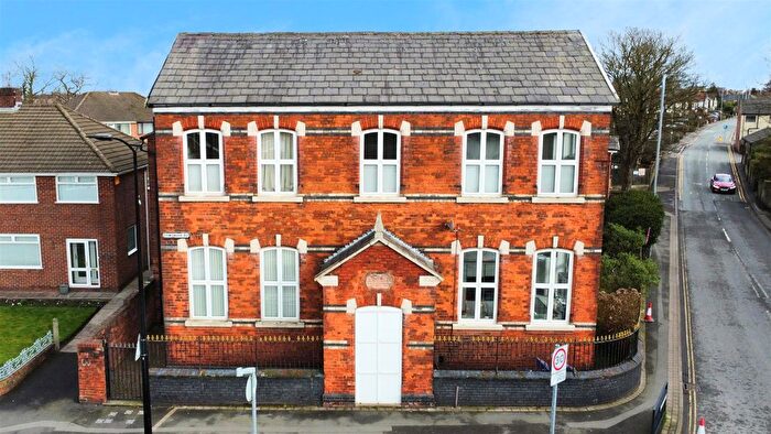 2 Bedroom Flat For Sale In Cross Pit Lane, Rainford, St Helens, WA11