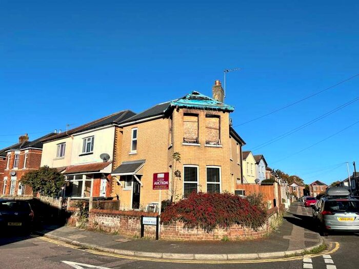 Houses for sale & to rent in BH9 2AF, Wimborne Road, Winton East