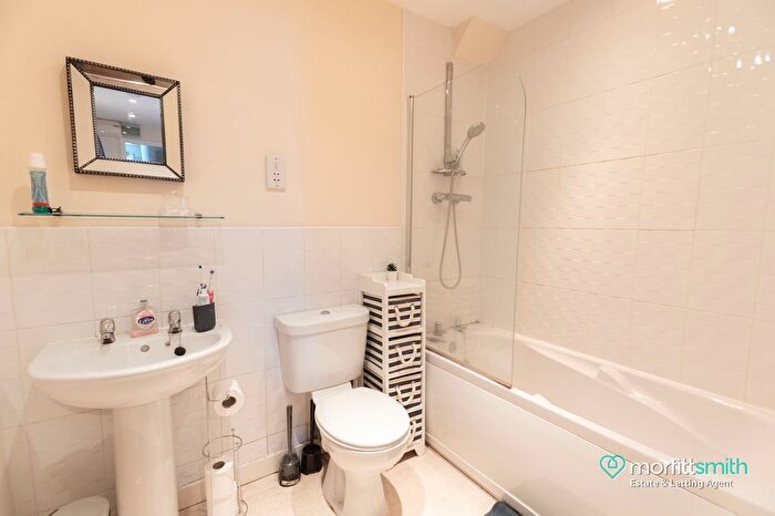 2 Bedroom Flat To Rent In Bramall Lane, Sheffield, S2