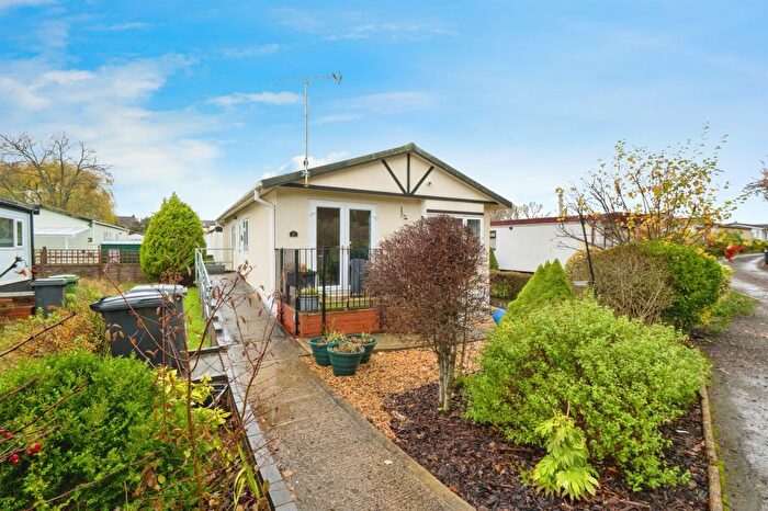 2 Bedroom Park Home For Sale In Avondale Park, Colden Common, Winchester, SO21