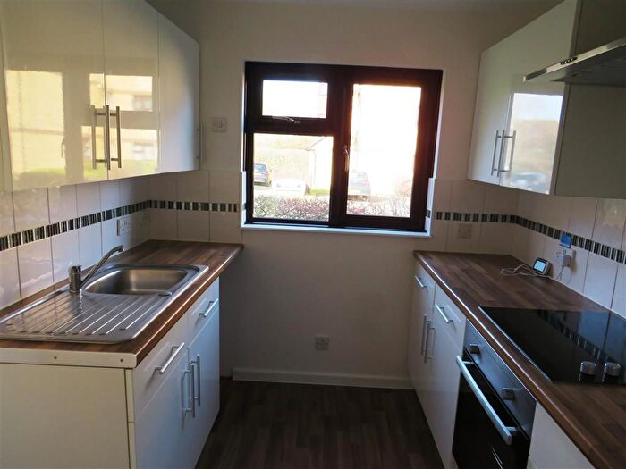 2 Bedroom Flat To Rent In Longacre Road, Singleton, Ashford, TN23