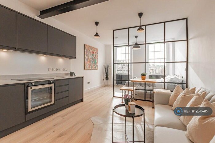 1 Bedroom Flat To Rent In West Bow, Edinburgh, EH1