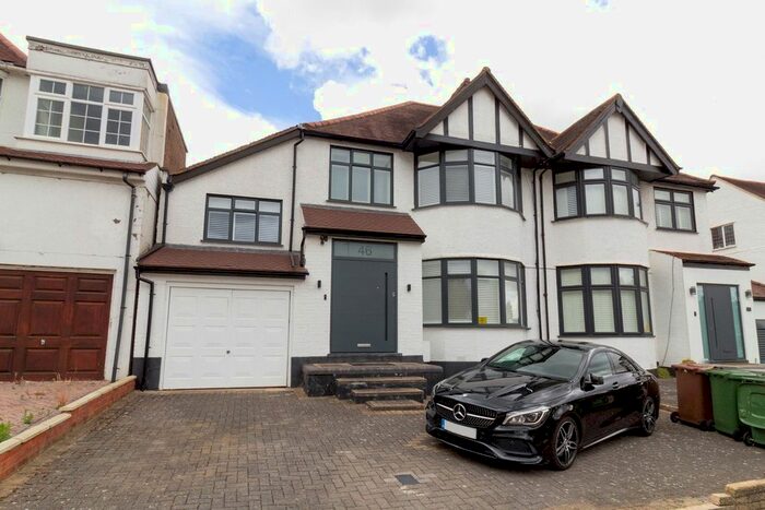 4 Bedroom Semi-Detached House To Rent In Lake View, Edgware, HA8