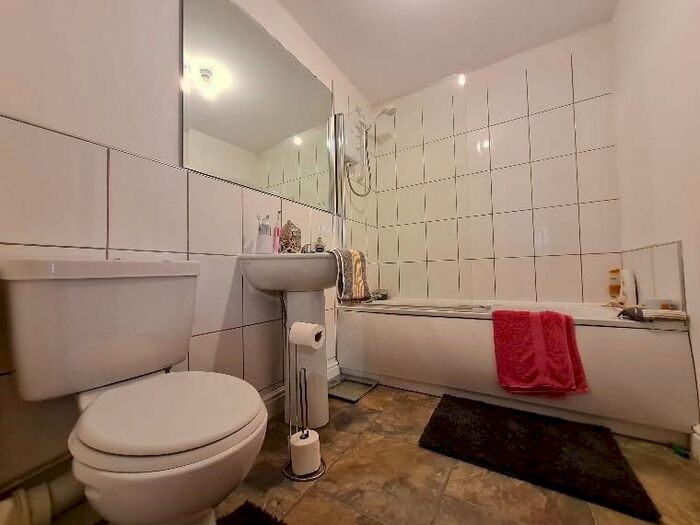 1 Bedroom Flat To Rent In North Street, Bourne, PE10