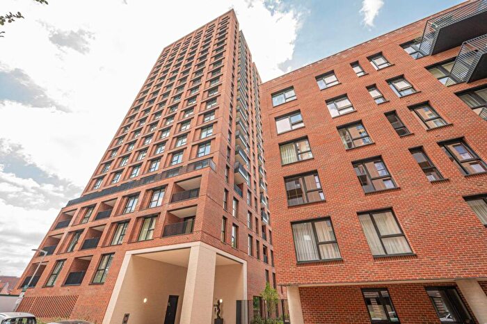 1 Bedroom Flat To Rent In Hendon Waterside, Hendon, London, NW9