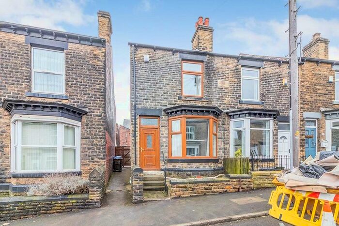 3 Bedroom End Of Terrace House To Rent In Lennox Road, Sheffield, South Yorkshire, S6