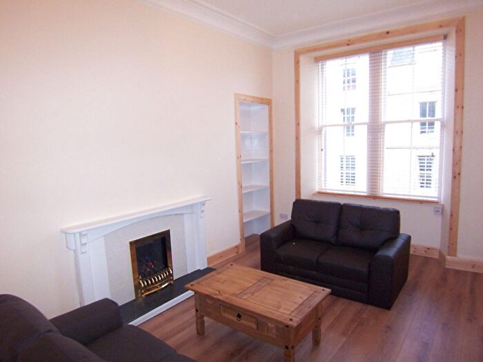2 Bedroom Flat To Rent In Duke Street, Edinburgh, EH6