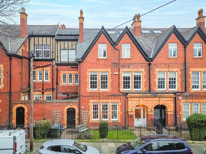 8 Bedroom Terraced House For Sale In Westfield Avenue, Gosforth, Newcastle Upon Tyne, NE3