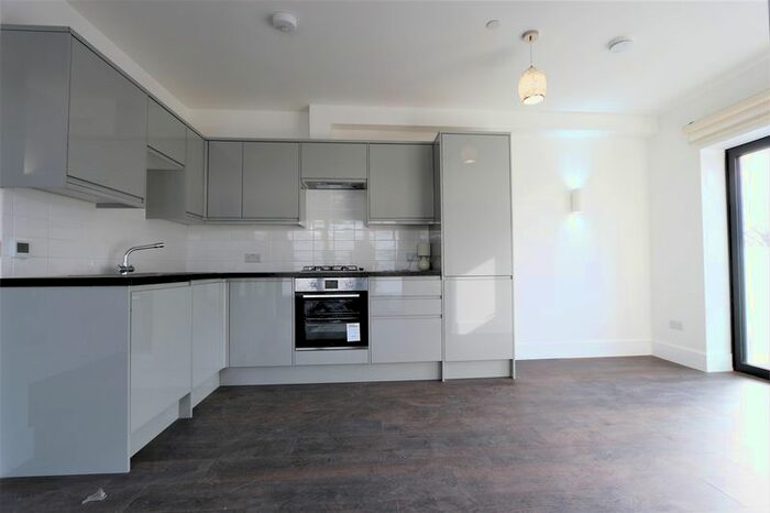 1 Bedroom Flat To Rent In Carlingford Road, London, N15