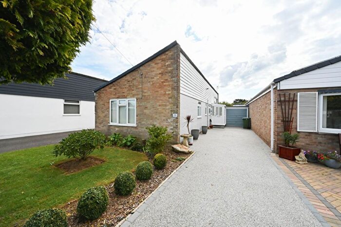 2 Bedroom Detached Bungalow To Rent In Mallard Crescent, Bognor Regis, PO21